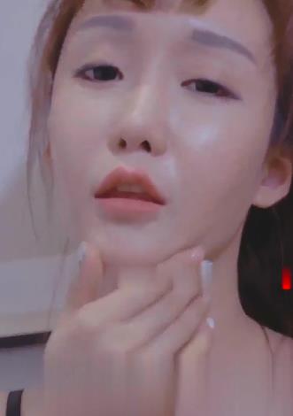 顾灿情趣网袜忘情自摸好润滑